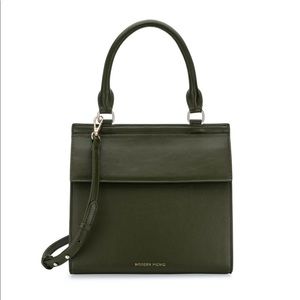 Modern Picnic - The Luncher in hunter green